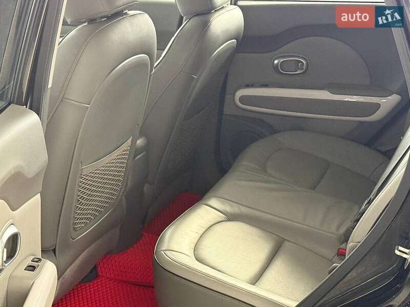 Внедорожник / Кроссовер Kia Soul EV 2015 в Одессе