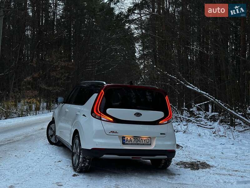 Позашляховик / Кросовер Kia Soul EV 2022 в Житомирі