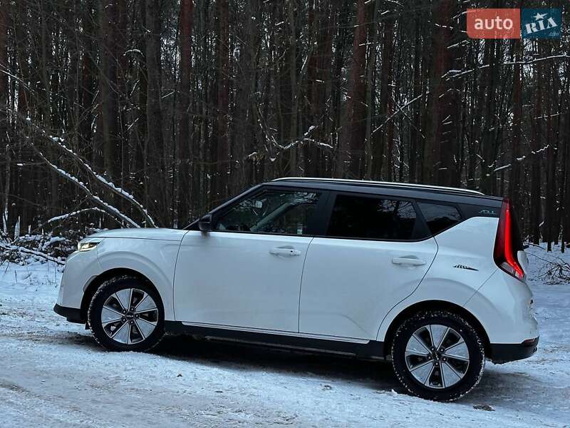 Позашляховик / Кросовер Kia Soul EV 2022 в Житомирі