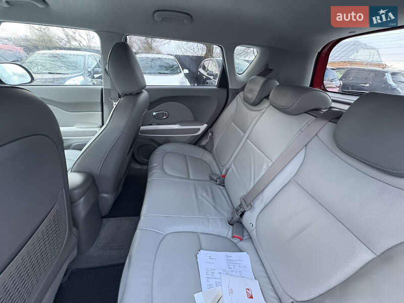 Внедорожник / Кроссовер Kia Soul EV 2016 в Луцке