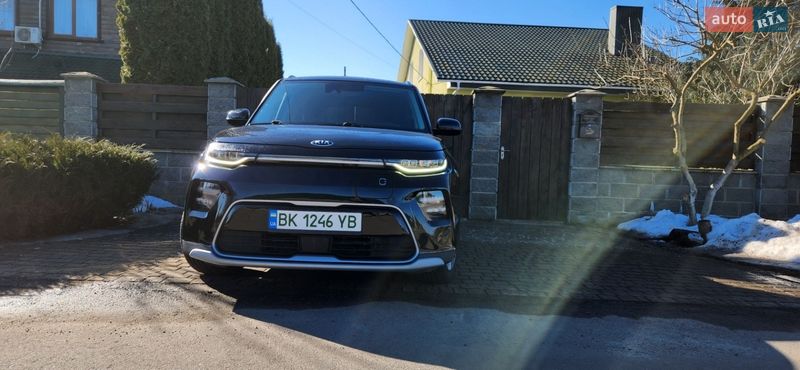 Внедорожник / Кроссовер Kia Soul EV 2019 в Ровно