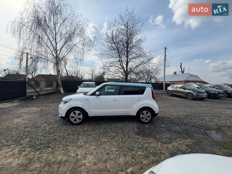 Внедорожник / Кроссовер Kia Soul EV 2014 в Луцке
