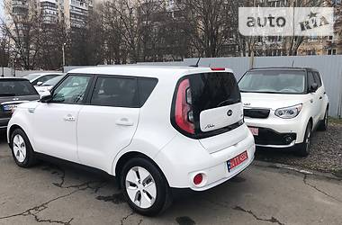 Хетчбек Kia Soul 2015 в 