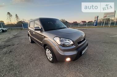 Хэтчбек Kia Soul 2010 в Калуше