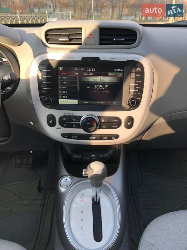 Хэтчбек Kia Soul 2016 в Ровно