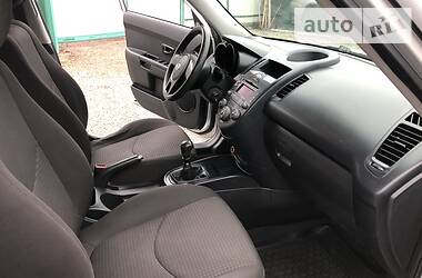 Хетчбек Kia Soul 2011 в 