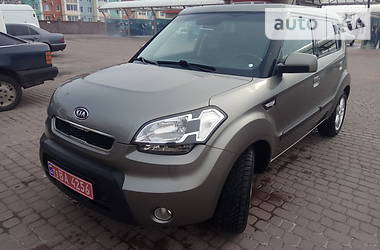 Минивэн Kia Soul 2009 в Ровно