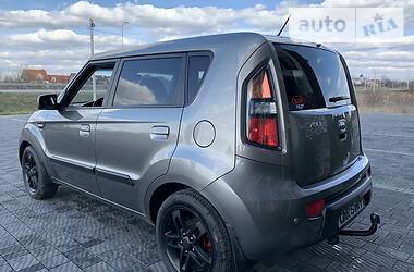 Хетчбек Kia Soul 2009 в 
