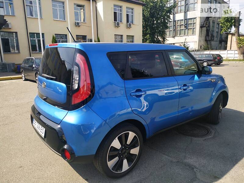 Хэтчбек Kia Soul 2015 в Киеве