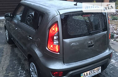 Хэтчбек Kia Soul 2012 в Киеве