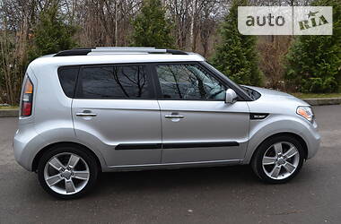 Внедорожник / Кроссовер Kia Soul 2010 в Ровно