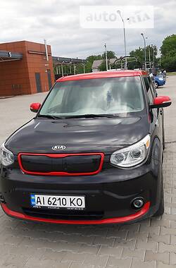 Позашляховик / Кросовер Kia Soul 2016 в Києві