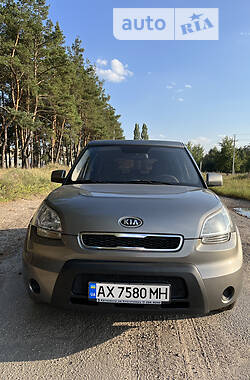 Хэтчбек Kia Soul 2010 в Харькове