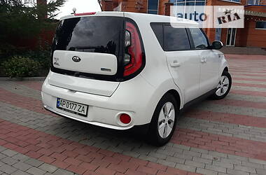 Внедорожник / Кроссовер Kia Soul 2016 в Запорожье