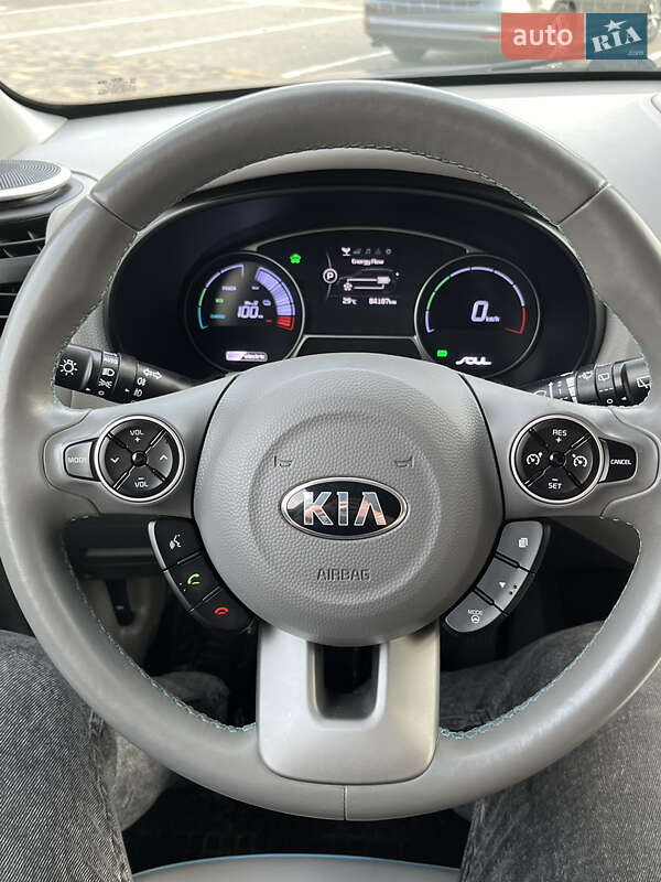 Внедорожник / Кроссовер Kia Soul 2015 в Луцке