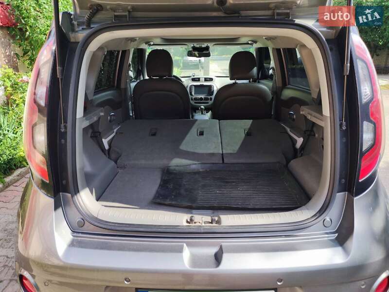 Позашляховик / Кросовер Kia Soul 2016 в Одесі