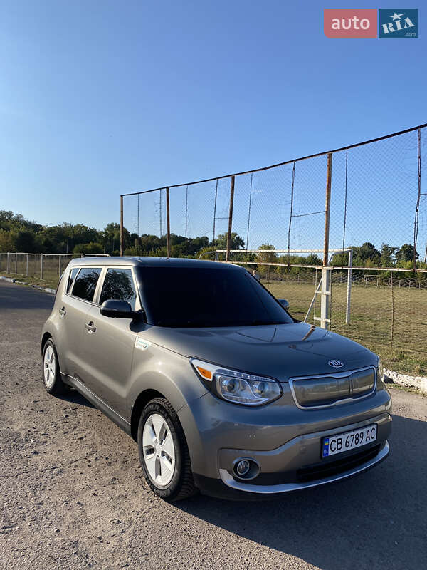 Внедорожник / Кроссовер Kia Soul 2016 в Прилуках фото 3 Внедорожник / Кроссовер Kia Soul 2016 в Прилуках