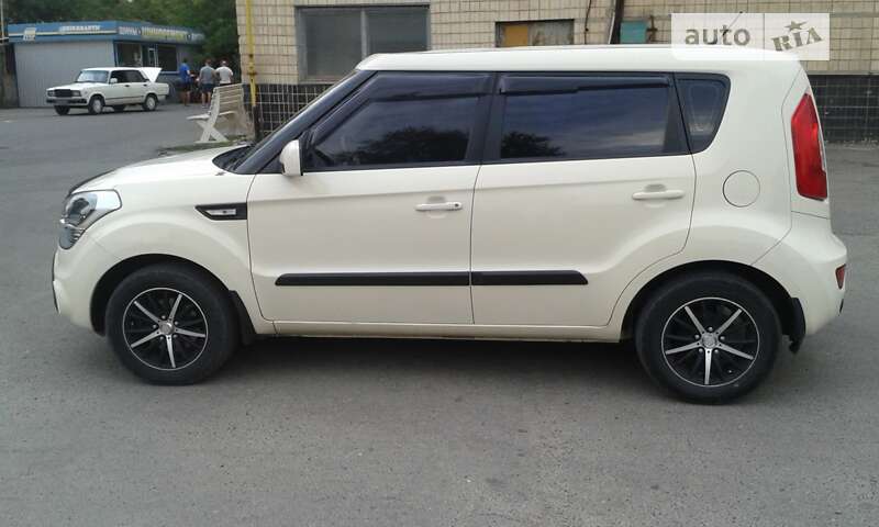 Внедорожник / Кроссовер Kia Soul 2012 в Кривом Роге