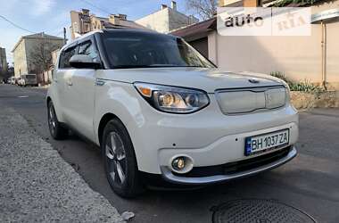 Внедорожник / Кроссовер Kia Soul 2016 в Одессе