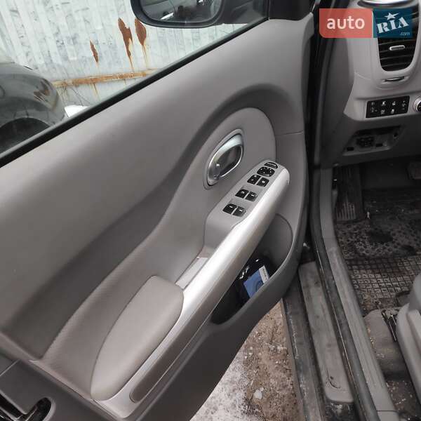 Позашляховик / Кросовер Kia Soul 2015 в Києві