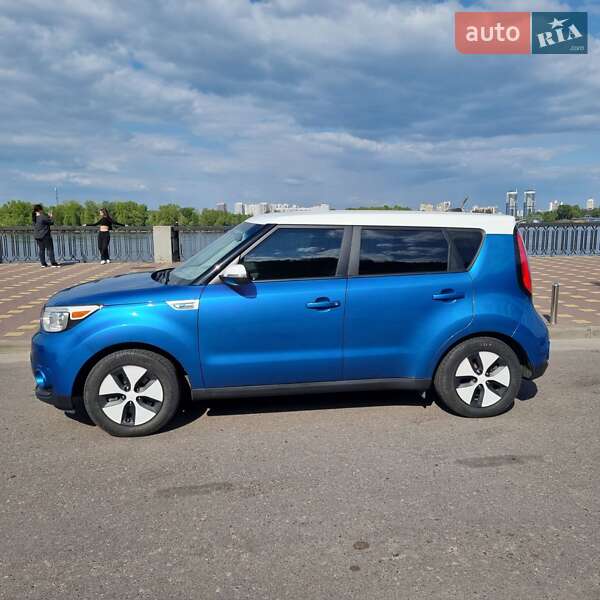 Позашляховик / Кросовер Kia Soul 2016 в Харкові