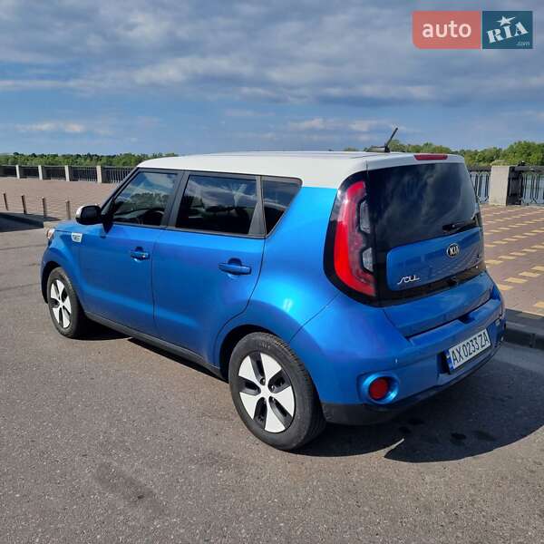 Позашляховик / Кросовер Kia Soul 2016 в Харкові