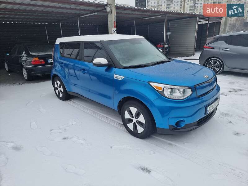 Позашляховик / Кросовер Kia Soul 2016 в Харкові