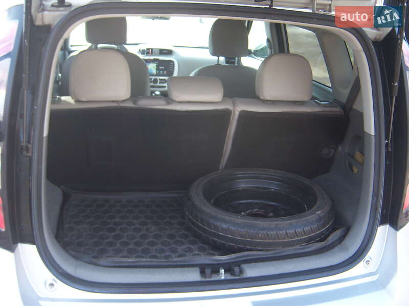 Позашляховик / Кросовер Kia Soul 2015 в Запоріжжі