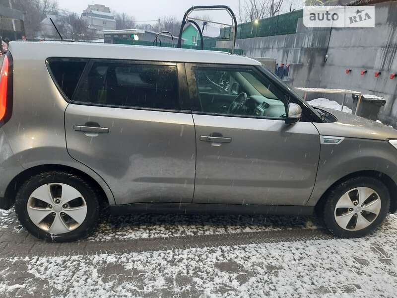 Позашляховик / Кросовер Kia Soul 2015 в Українці