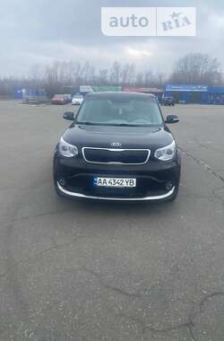 Позашляховик / Кросовер Kia Soul 2016 в Києві