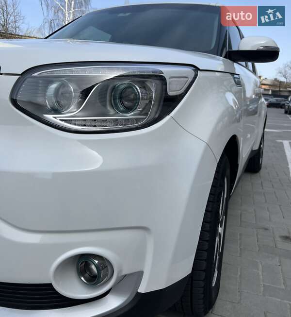 Позашляховик / Кросовер Kia Soul 2017 в Житомирі