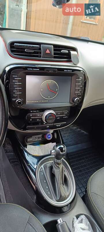 Позашляховик / Кросовер Kia Soul 2016 в Полтаві