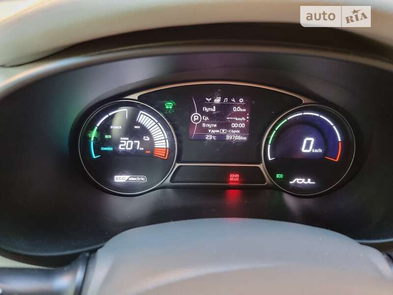 Позашляховик / Кросовер Kia Soul 2016 в Одесі