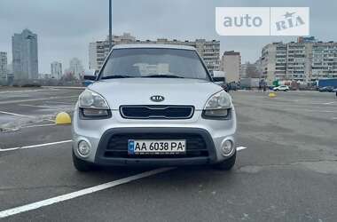 Позашляховик / Кросовер Kia Soul 2011 в Києві