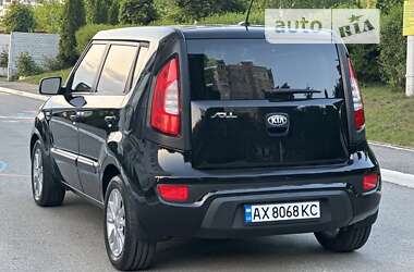 Позашляховик / Кросовер Kia Soul 2013 в Харкові