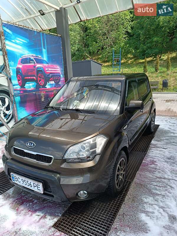 Позашляховик / Кросовер Kia Soul 2011 в Львові