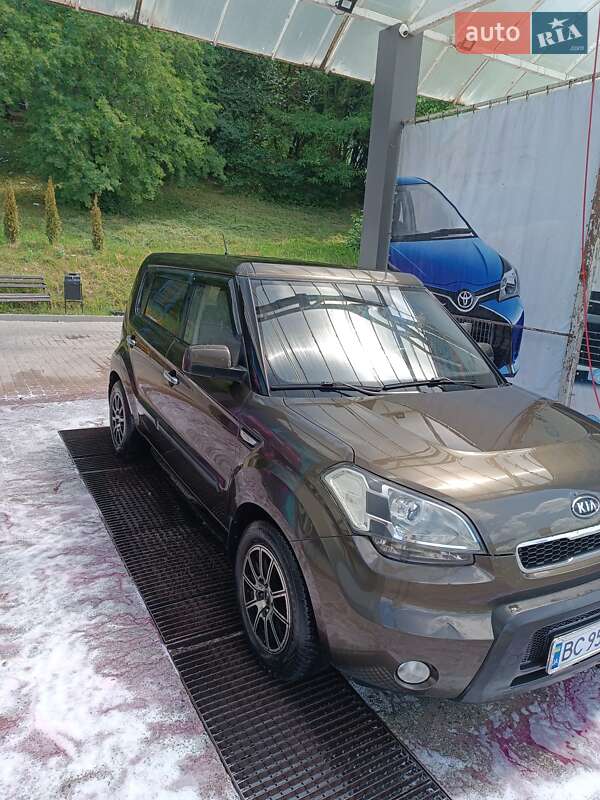 Позашляховик / Кросовер Kia Soul 2011 в Львові