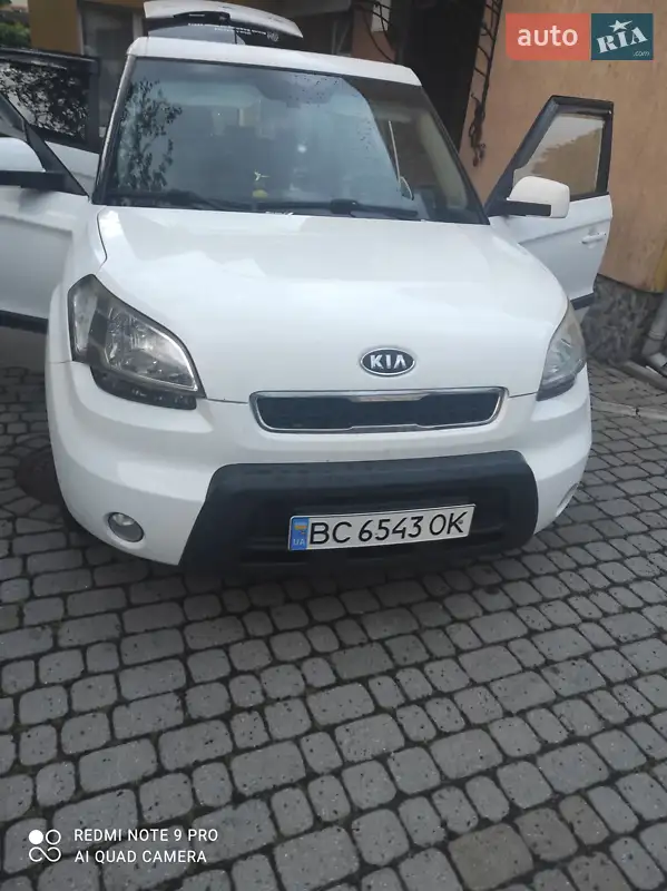Kia Soul 2011 VIN KNAJT813BB7298023 фото оголошення 28 з 53