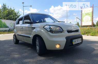 Внедорожник / Кроссовер Kia Soul 2010 в Буче