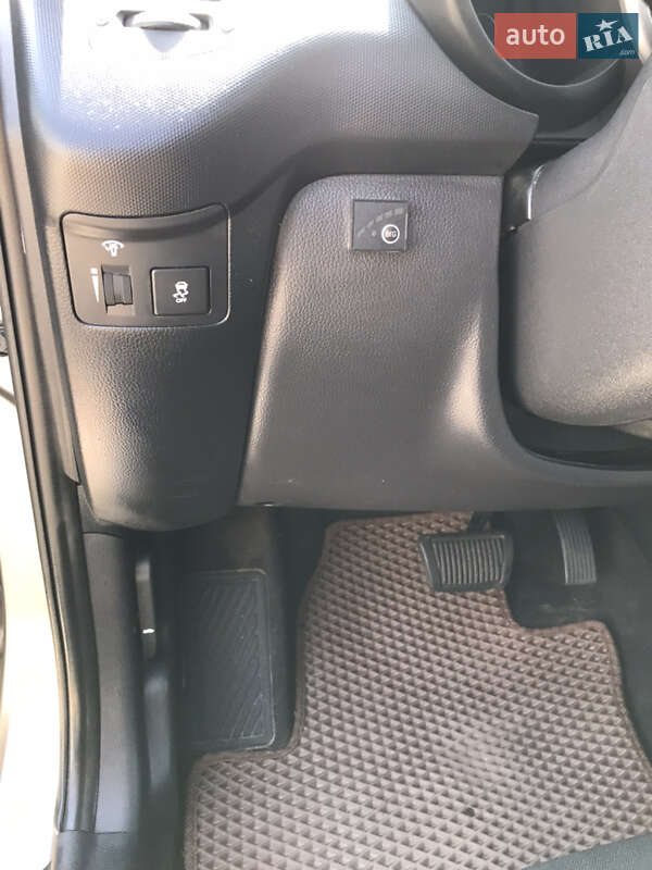 Позашляховик / Кросовер Kia Soul 2013 в Харкові