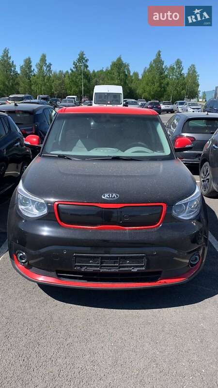 Внедорожник / Кроссовер Kia Soul 2015 в Полтаве