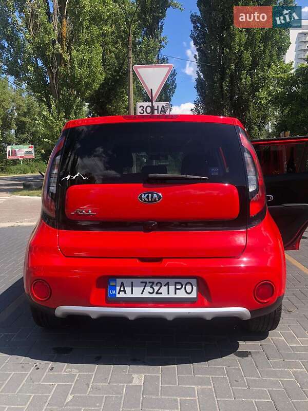Позашляховик / Кросовер Kia Soul 2017 в Києві