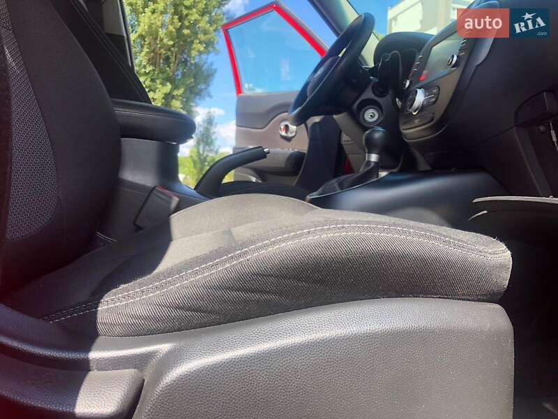 Позашляховик / Кросовер Kia Soul 2017 в Києві