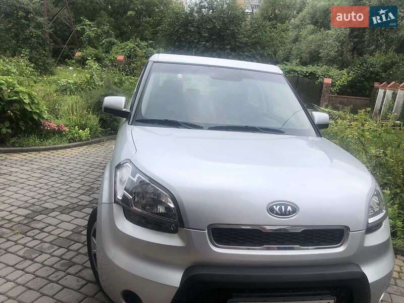 Позашляховик / Кросовер Kia Soul 2009 в Львові