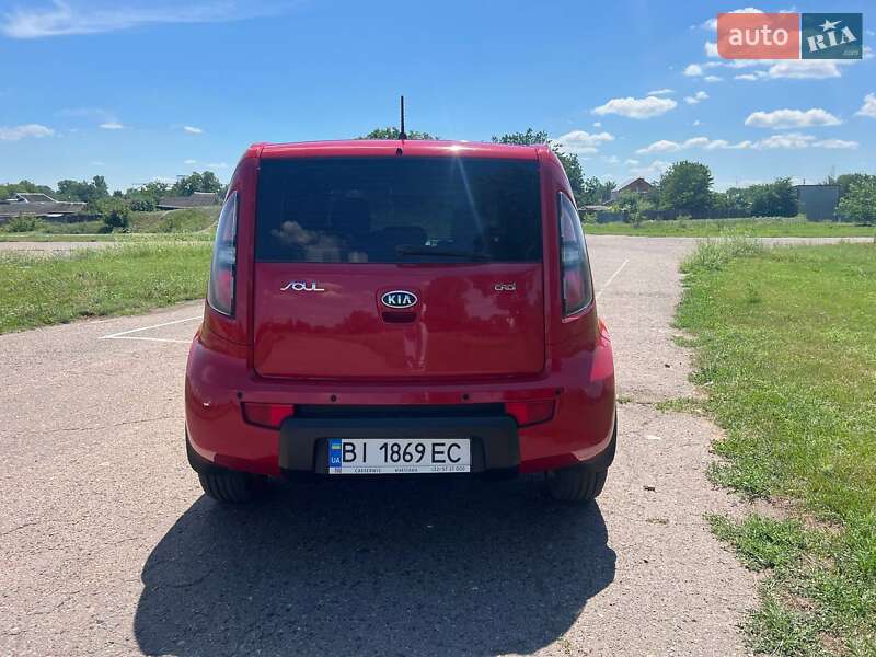 Внедорожник / Кроссовер Kia Soul 2010 в Карловке