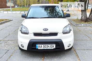 Позашляховик / Кросовер Kia Soul 2011 в Києві