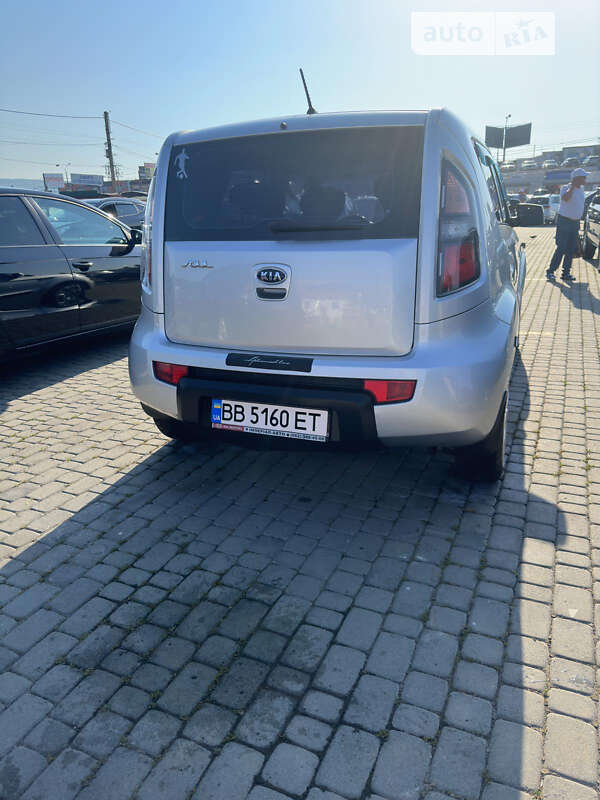 Внедорожник / Кроссовер Kia Soul 2009 в Черновцах