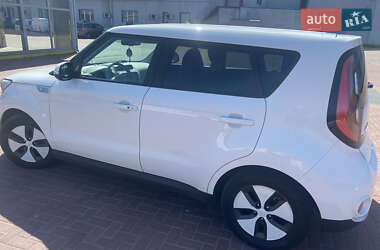 Внедорожник / Кроссовер Kia Soul 2015 в 