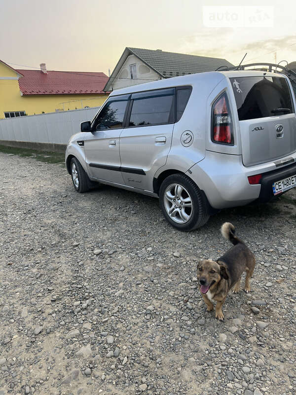 Внедорожник / Кроссовер Kia Soul 2009 в Черновцах