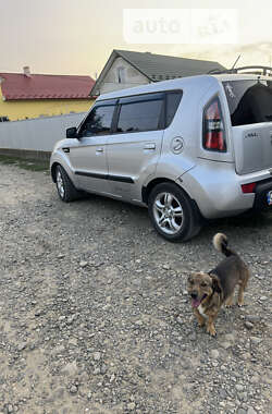 Позашляховик / Кросовер Kia Soul 2009 в Чернівцях